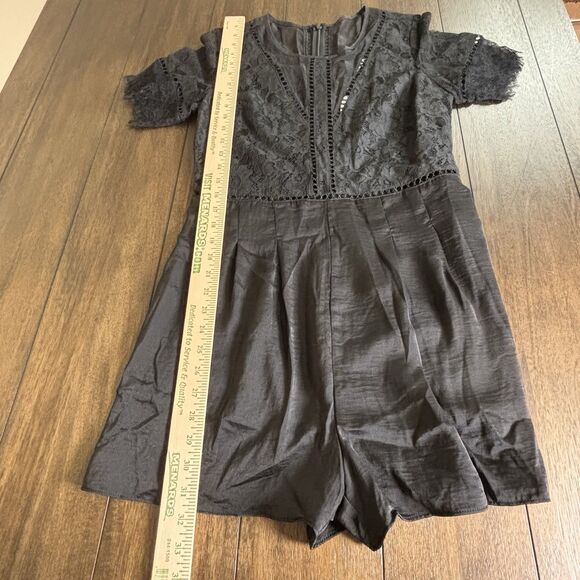 Sugar + Lips Black Lace Top Shorts Romper Jumpsuit Size Large NWT - Picture 4 of 9
